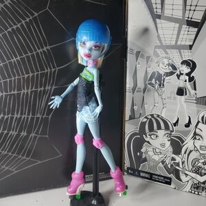 Monster High Skultimate Roller Maze Abbey Bominable doll 2012 Original Adult Own